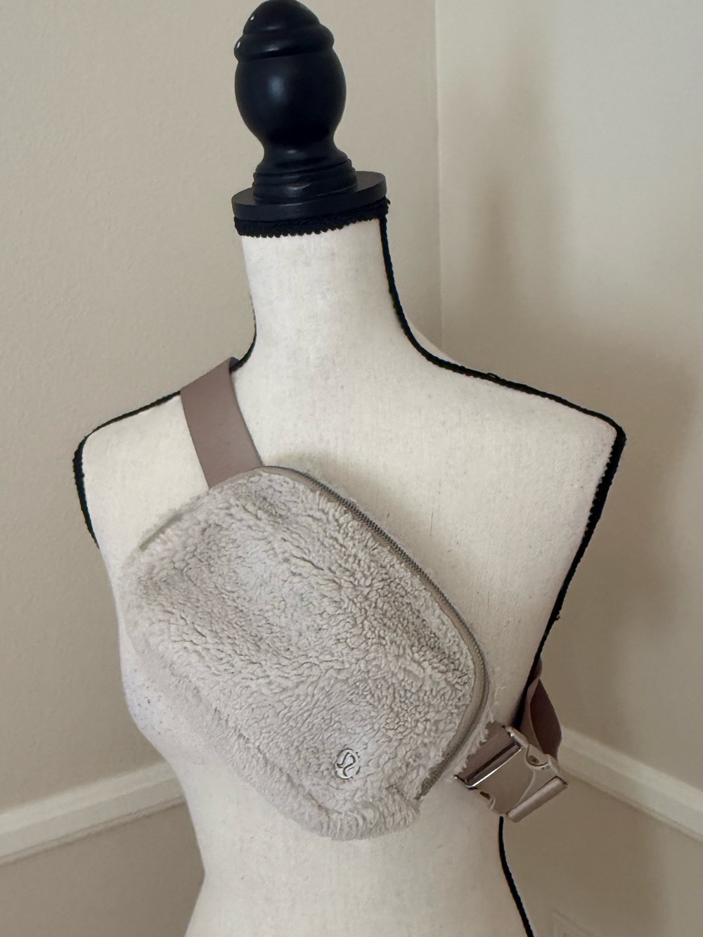 Everywhere Belt Bag in Plush Fleece